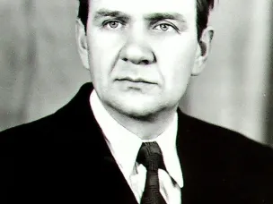 Предлагаем вашему вниманию воспоминания Б.А.Верина, почетного гражданина г.о.г. Кулебаки, о его начинаниях в учебе и о том, какую роль в его успехе сыграли родители